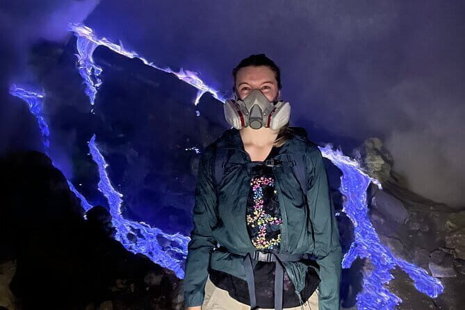 2D1N Ijen Blue Fire and Mount Bromo Sunrise Tour from Bali - Why Ijen Blue Fire and Bromo sunrise work as a two-day plan