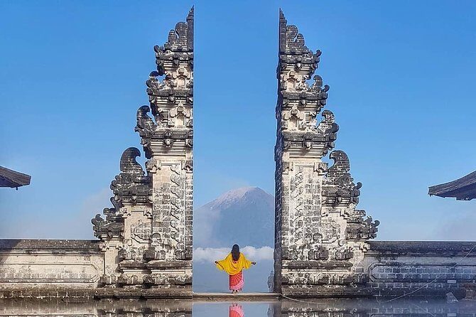 All-Inclusive Lempuyang Temple Gate Of Heaven Tour - Tirta Gangga: the royal water palace for clean, classic photos