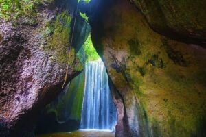 Bali Instagram Tour - Lempuyang Bali Gate of Heaven - East Bali option for waterfall and water palace fans