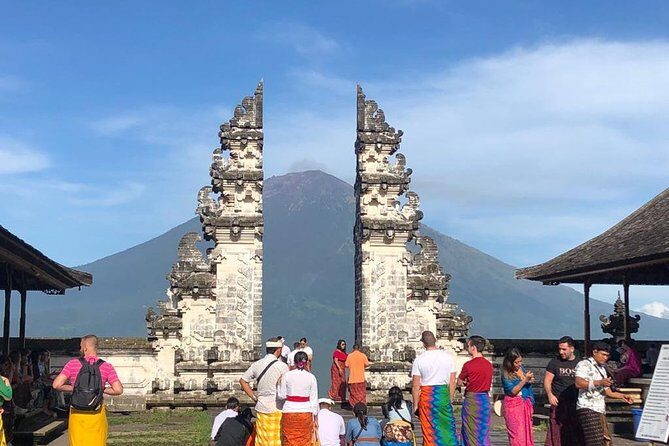 Bali Instagram Tour - Lempuyang Bali Gate of Heaven - Photo tips for Mount Agung framing and getting respectful at temples