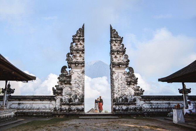 Bali Instagram Tour - Lempuyang Bali Gate of Heaven - Choosing a guide: what good service looks like here