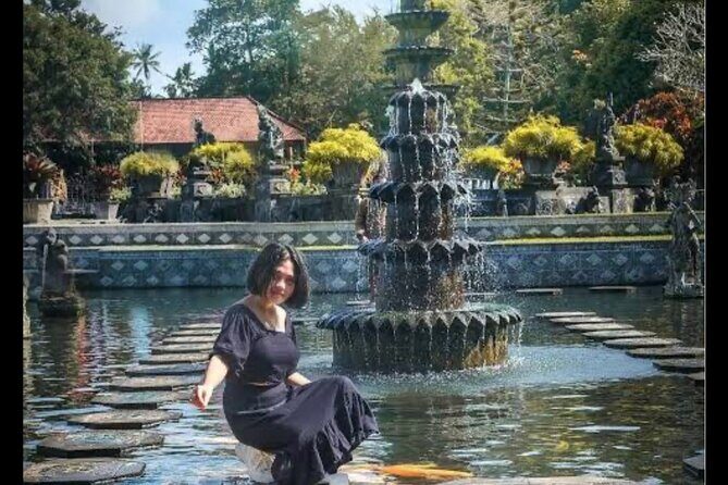 Bali : Instagrams Tour Lempuyang Temple, Tirta Gangga- Tukad Cepung , Tibumana Waterfall - The Guide vs. the Driver Problem: How to Get More From Your Day