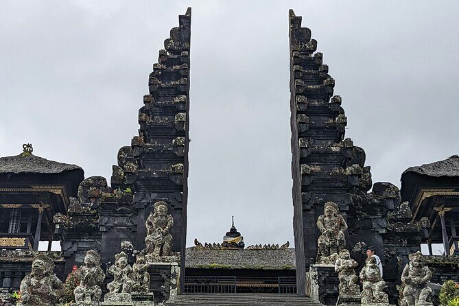 Bali Lempuyang Gate of Heaven and Besakih Mother Temple Tour - Tirta Gangga Water Palace: Koi Ponds and a 1948 Royal Retreat