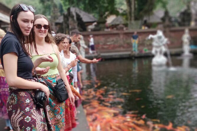Bali Ubud Driver - Stop 3: Tegenungan Waterfall for a nature break and photo time