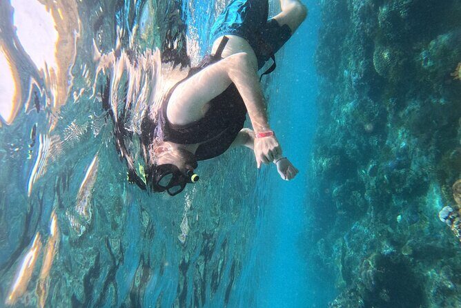 Nusa Penida Snorkeling at Manta Bay and Land Tour (inclusive) - Manta Bay snorkeling plus Gamat Bay and Wall Point: how to think about visibility and comfort