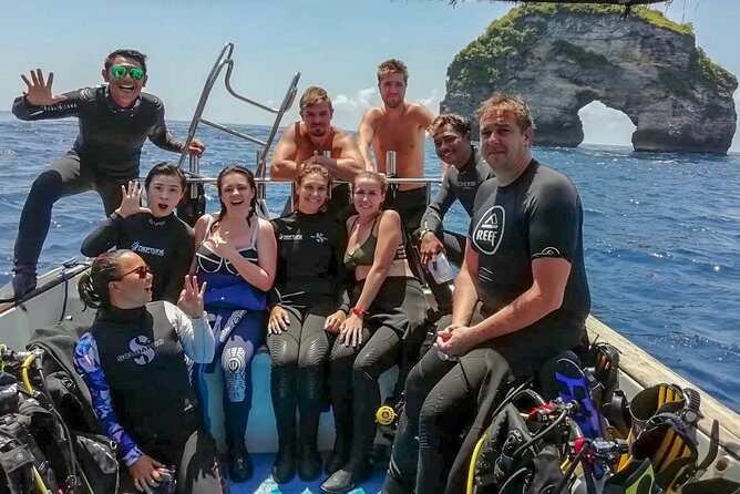 Scuba Diving in Nusa Penida - Manta Point - Underwater plan: 2 vs 3 sessions, bottom times, and the small-group structure