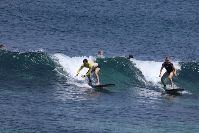 Surfnesia Surf Lesson and Guiding - Quick hits before you paddle out