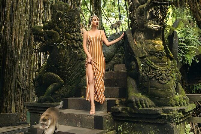 Ubud Day Tour: Sacred Monkey Forest, Tegenungan Waterfall, Rice Terrace - Elephant Cave: the scary-looking mouth entrance