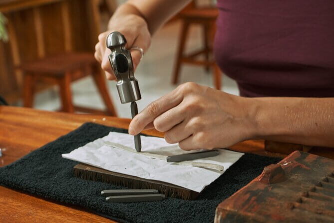 Uluwatu Silver Class: A Unique Jewelry-Making Experience in Bali - Key points before you go