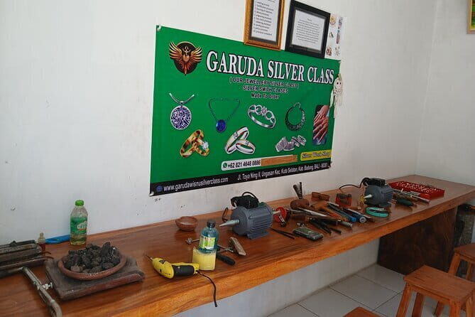 Uluwatu Silver Class: A Unique Jewelry-Making Experience in Bali - How long is it, and how fast is the pace?