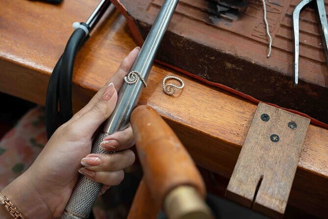 Uluwatu Silver Class: A Unique Jewelry-Making Experience in Bali - Who this class suits best